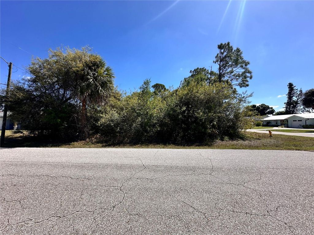 Photo of 22364 Albany Avenue, Port Charlotte, FL 33952 (MLS # C7523698)