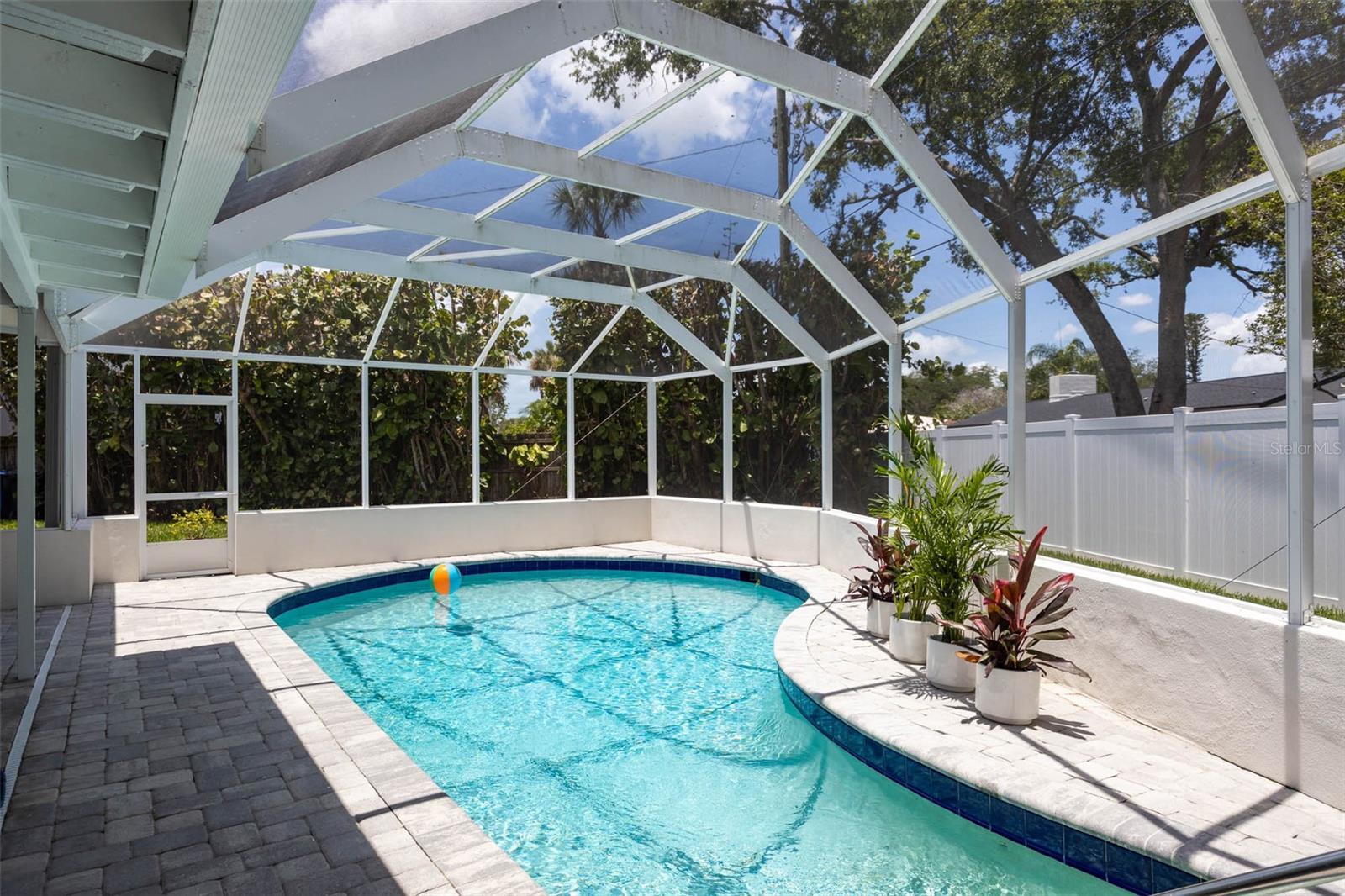 BAHAMA BEACH REP - Residential