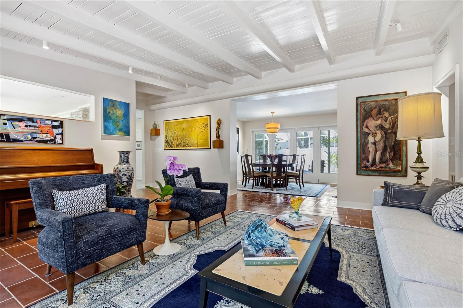 BAHAMA BEACH REP - Residential
