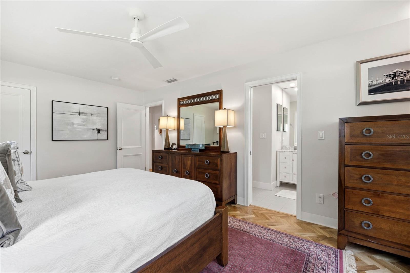 BAHAMA BEACH REP - Residential