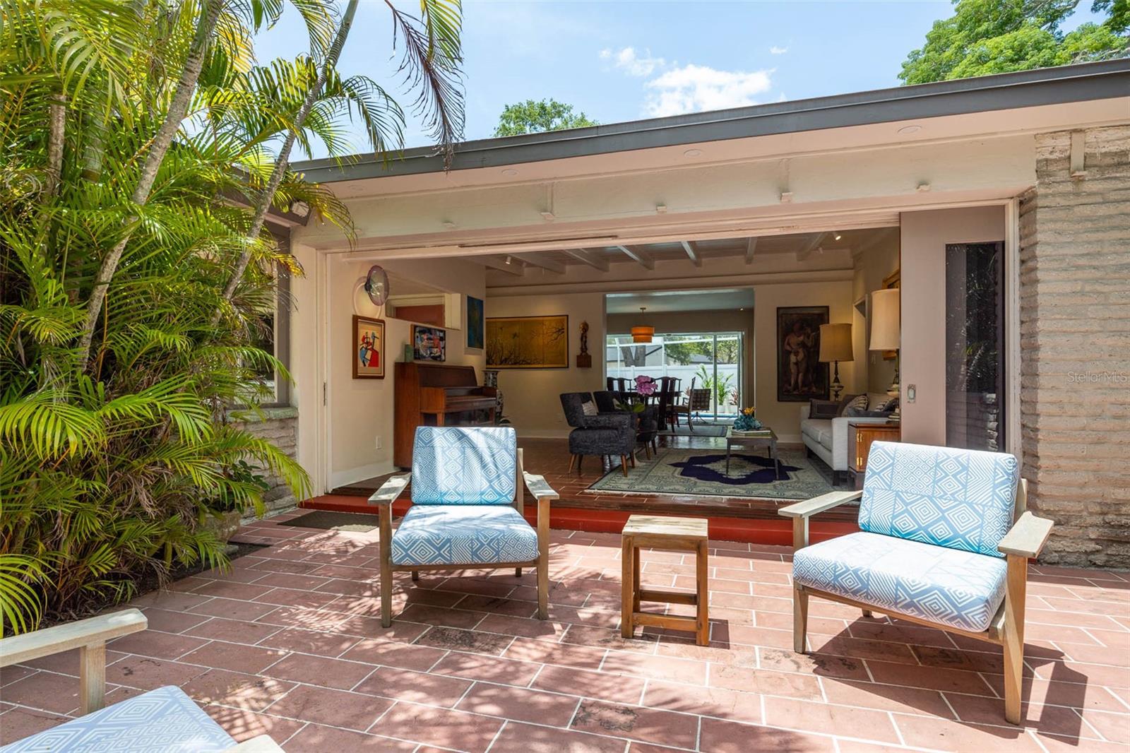 BAHAMA BEACH REP - Residential