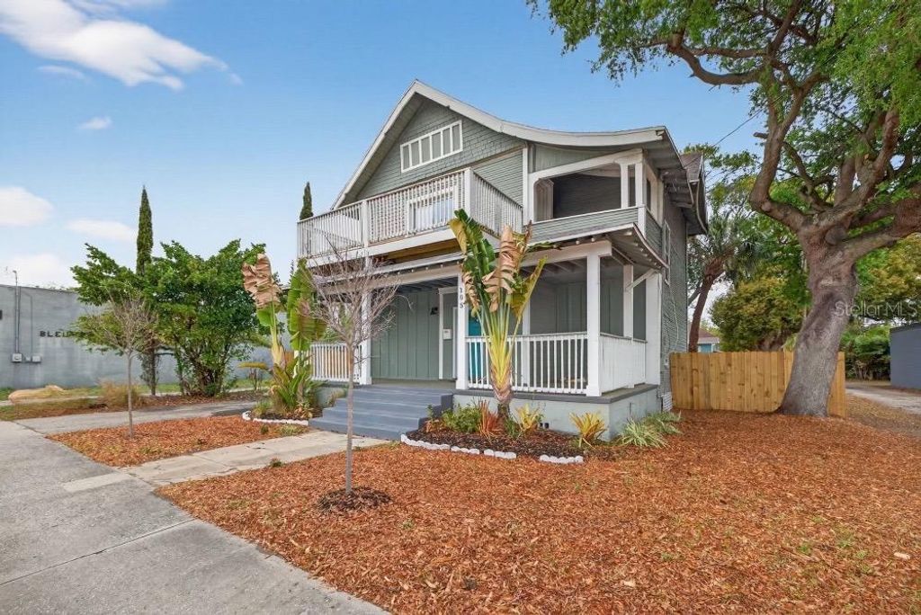 Photo of 105 W Columbus Drive, Tampa, FL 33602 (MLS # TB8487056)