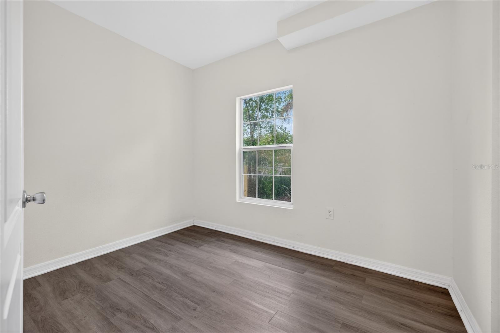 ROSEBURY PARK - Commercial Sale