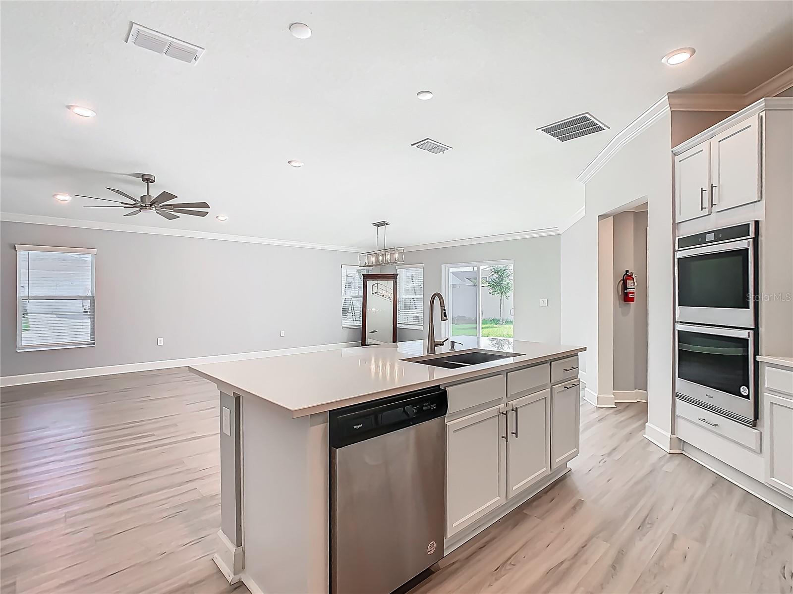 260 SUMMERLIN LOOP