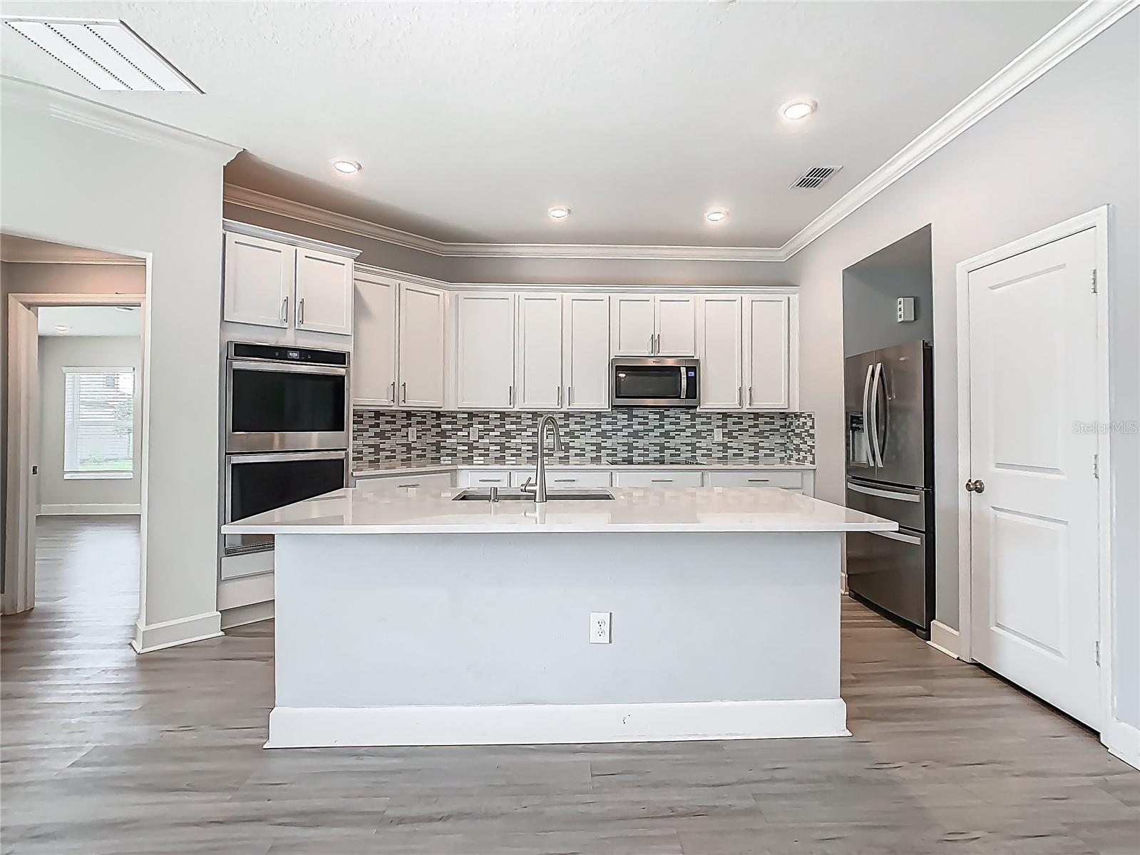 260 SUMMERLIN LOOP