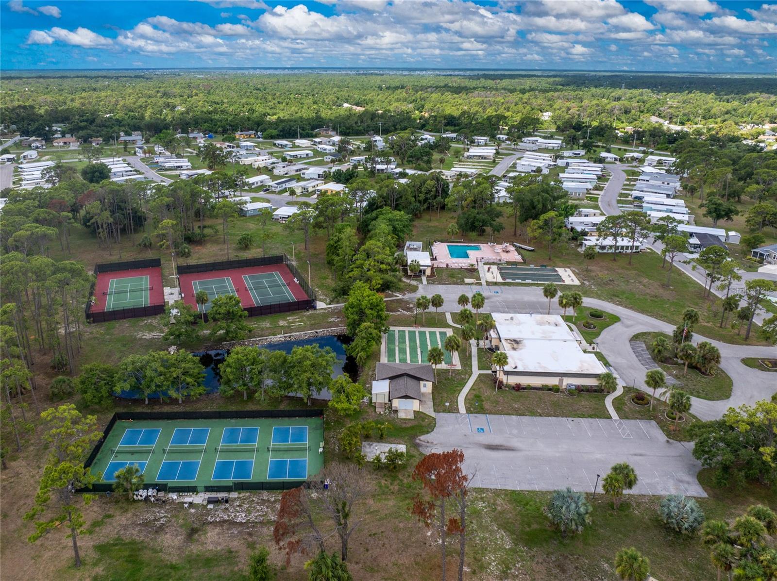 HOLIDAY PARK - Residential