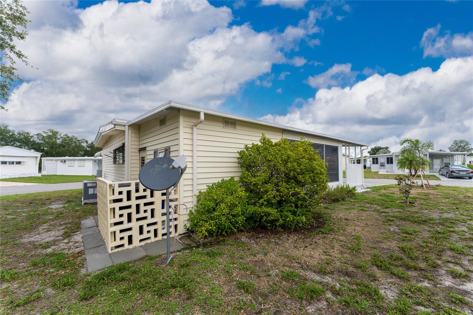 HOLIDAY PARK - Residential