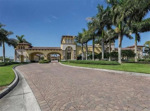 A home in VENICE