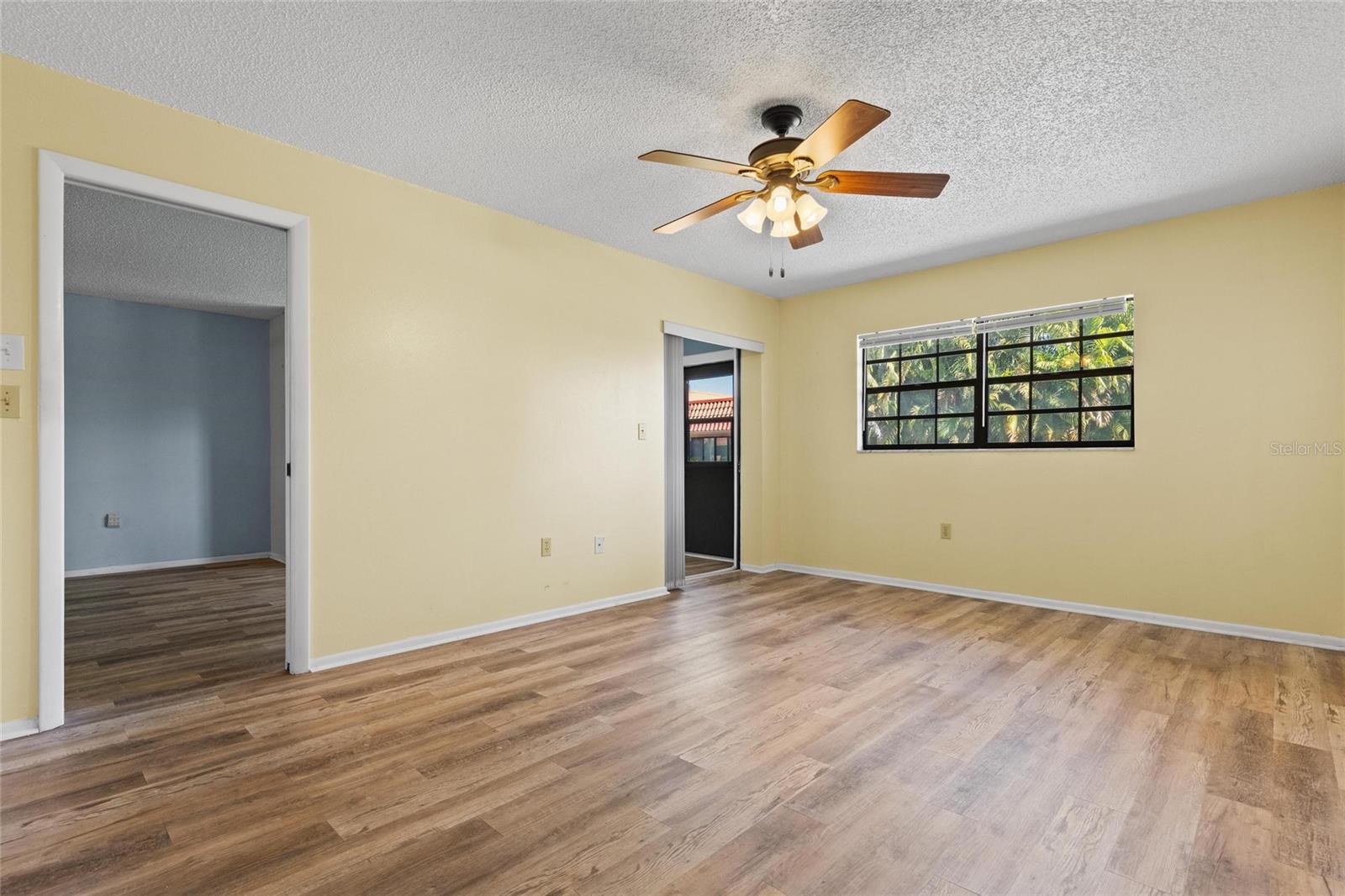 IMPERIAL COVE 12 - Residential