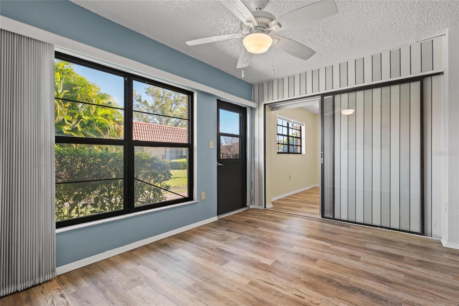 IMPERIAL COVE 12 - Residential