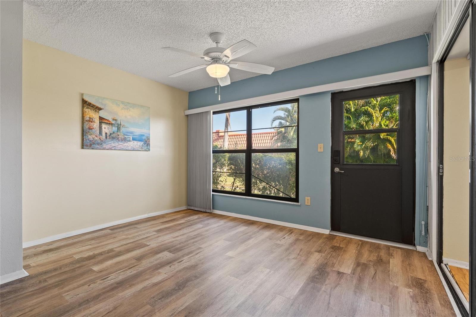 IMPERIAL COVE 12 - Residential