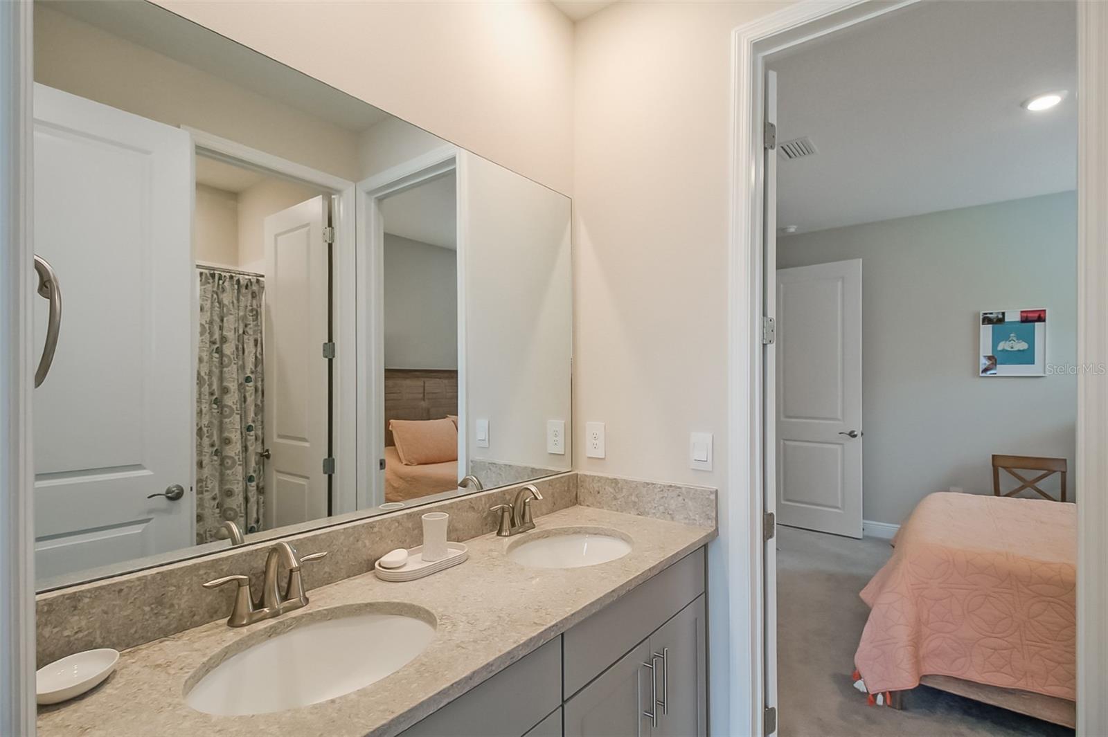 STAR FARMS PH I-IV - Residential Lease