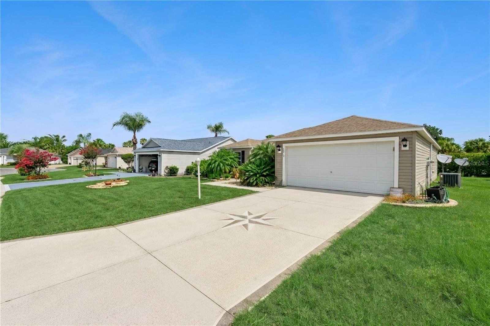 1575 HOLLYBERRY PLACE