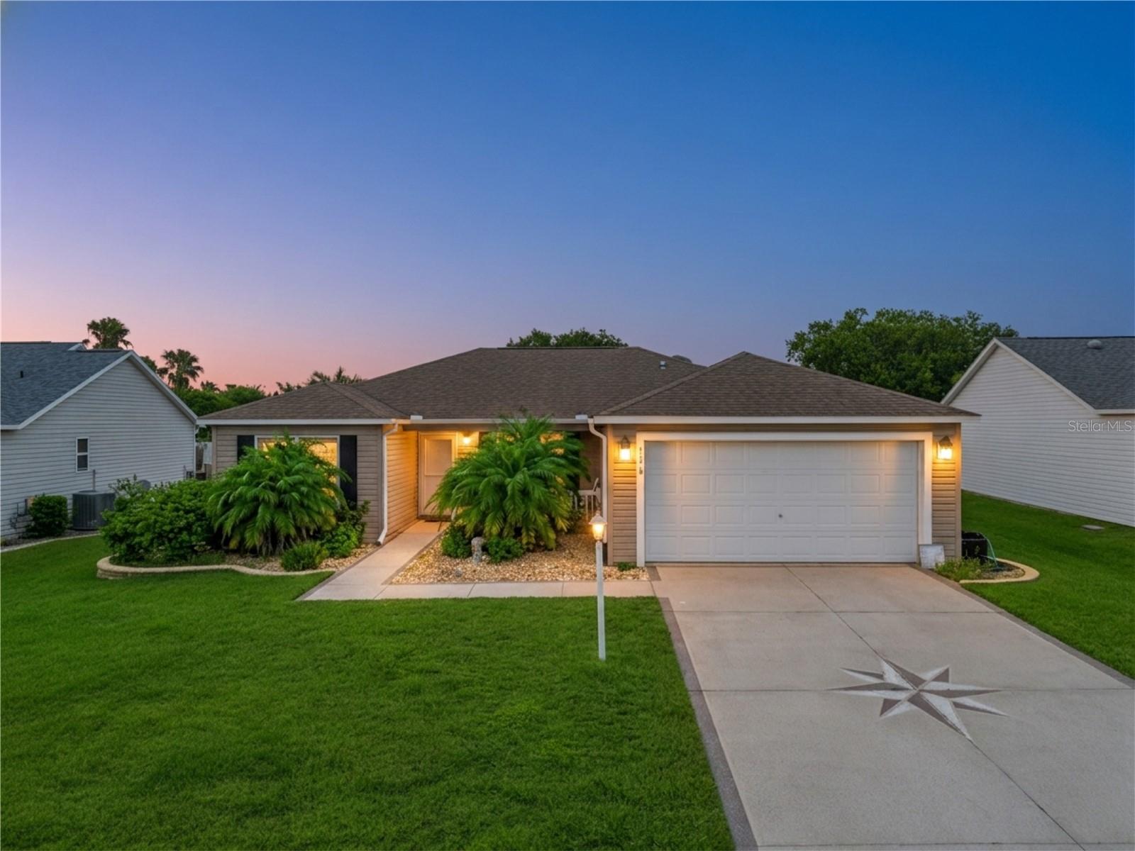 1575 HOLLYBERRY PLACE