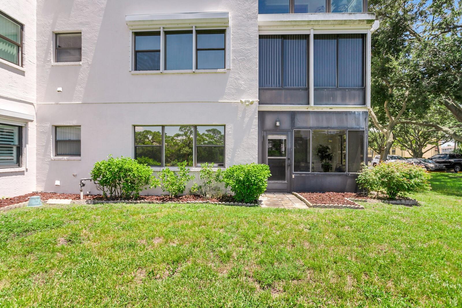 8186 TERRACE GARDEN DRIVE N 101
