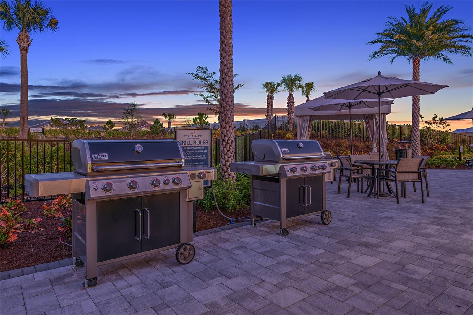 AZARIO ESPLANADE - Residential