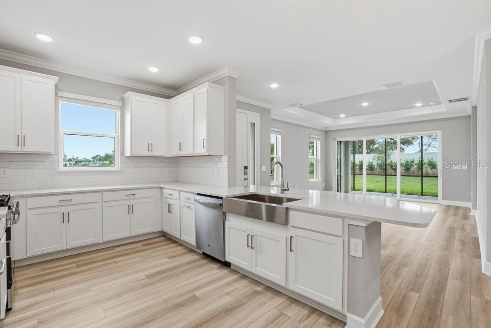 AZARIO ESPLANADE - Residential