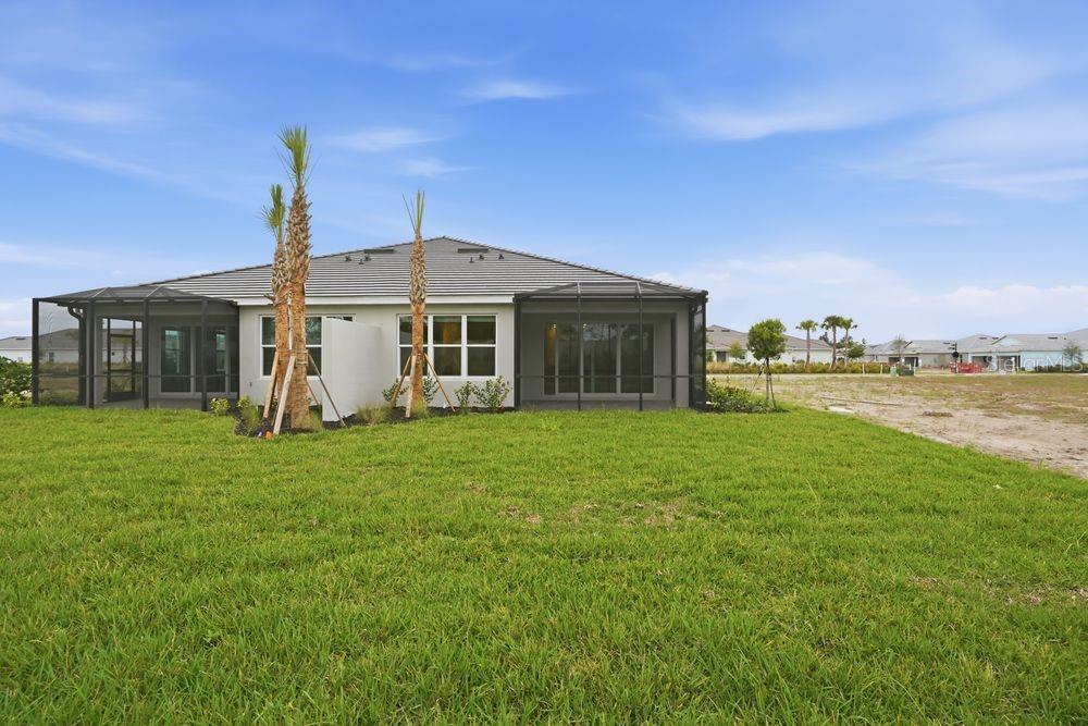 AZARIO ESPLANADE - Residential