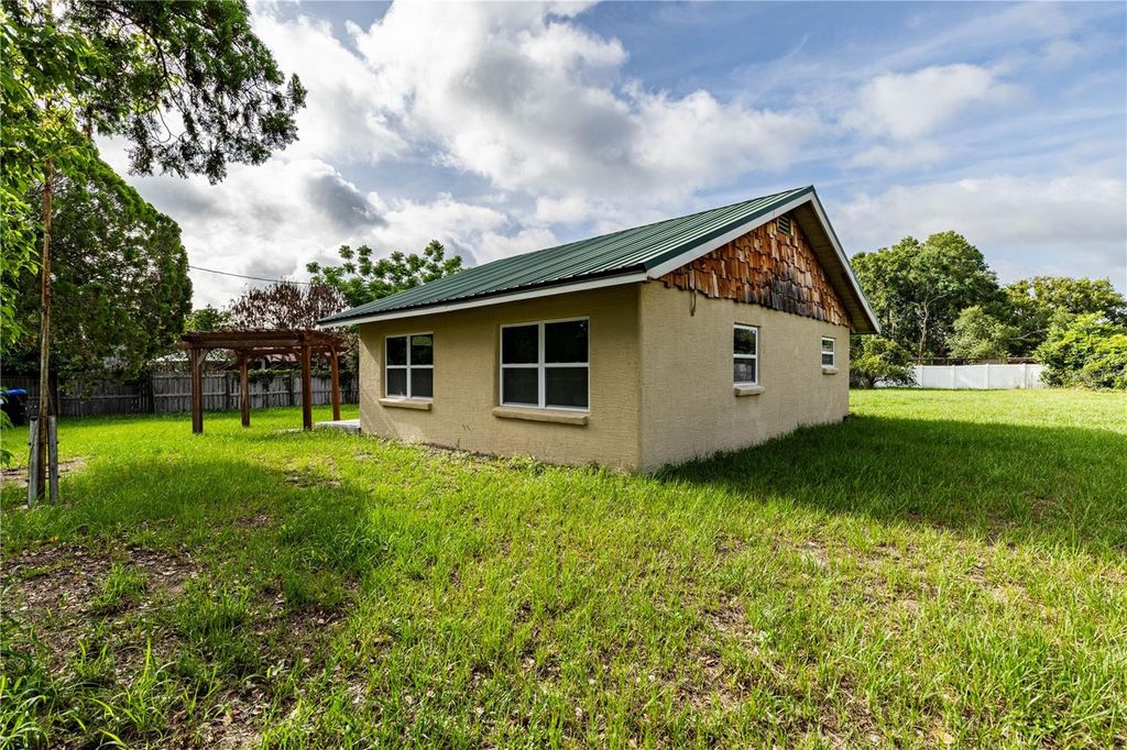 Photo of 7020 Scott Avenue, Mount Dora, FL 32757 (MLS # G5113159)