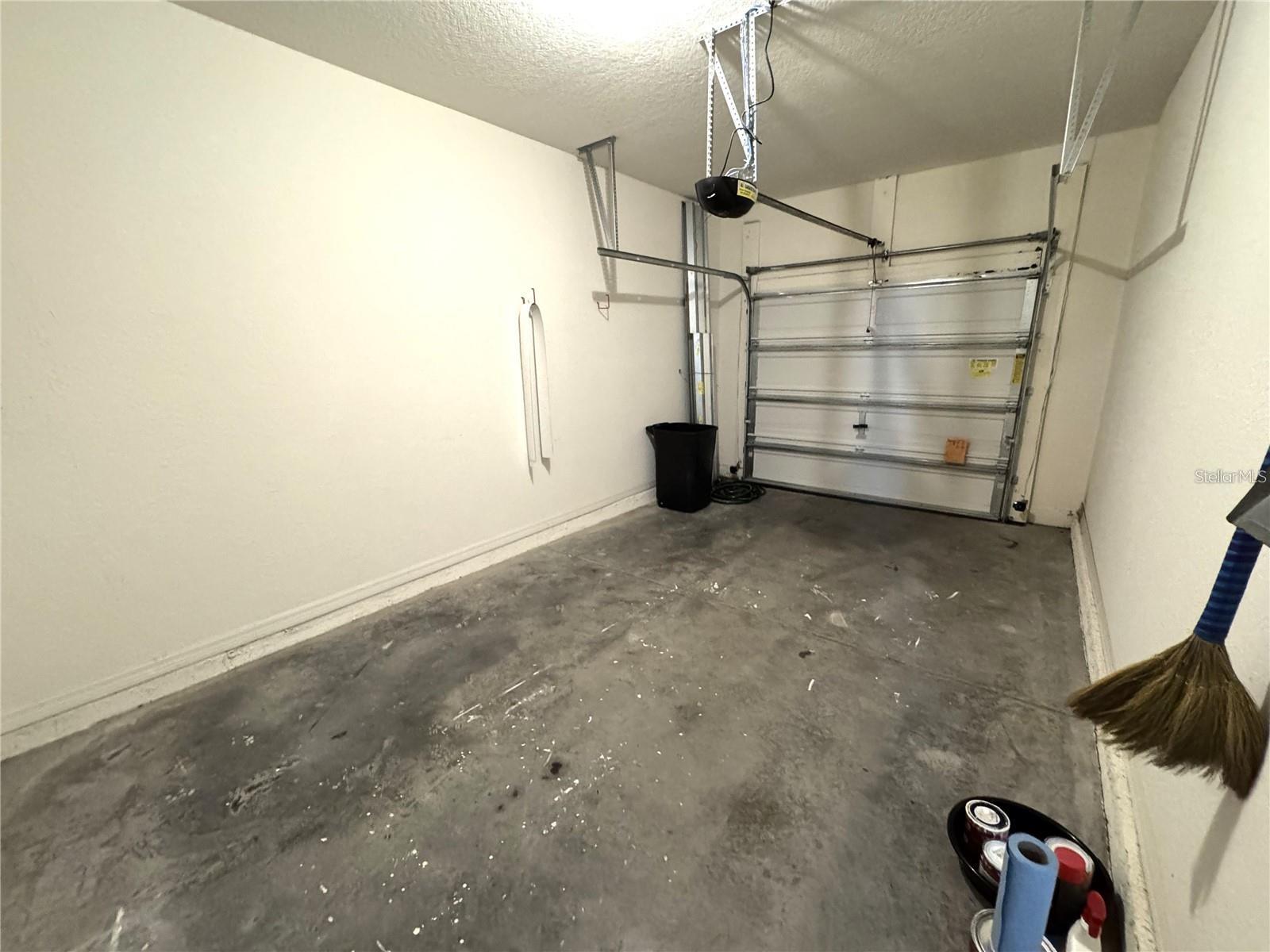 SAWGRASS VILLAGE - Residential Lease