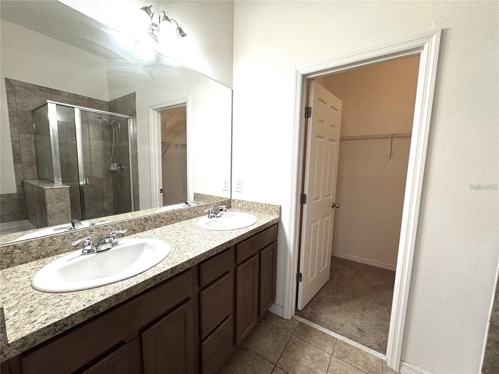 SAWGRASS VILLAGE - Residential Lease