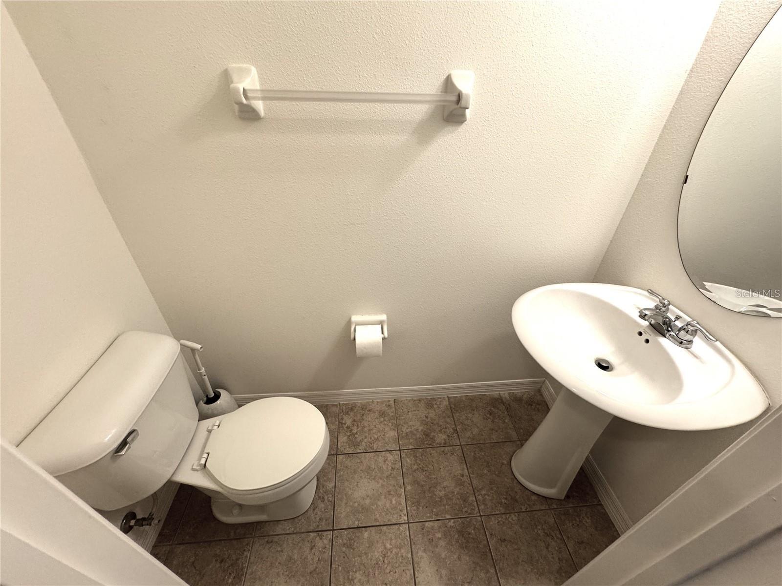 SAWGRASS VILLAGE - Residential Lease
