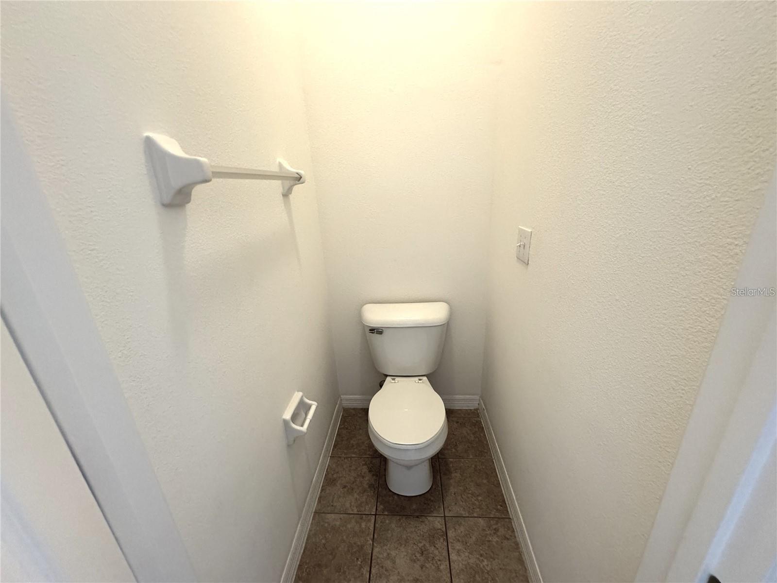 SAWGRASS VILLAGE - Residential Lease