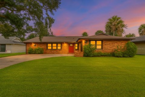 1219 WAYNE AVENUE NEW SMYRNA BEACH FL 32168