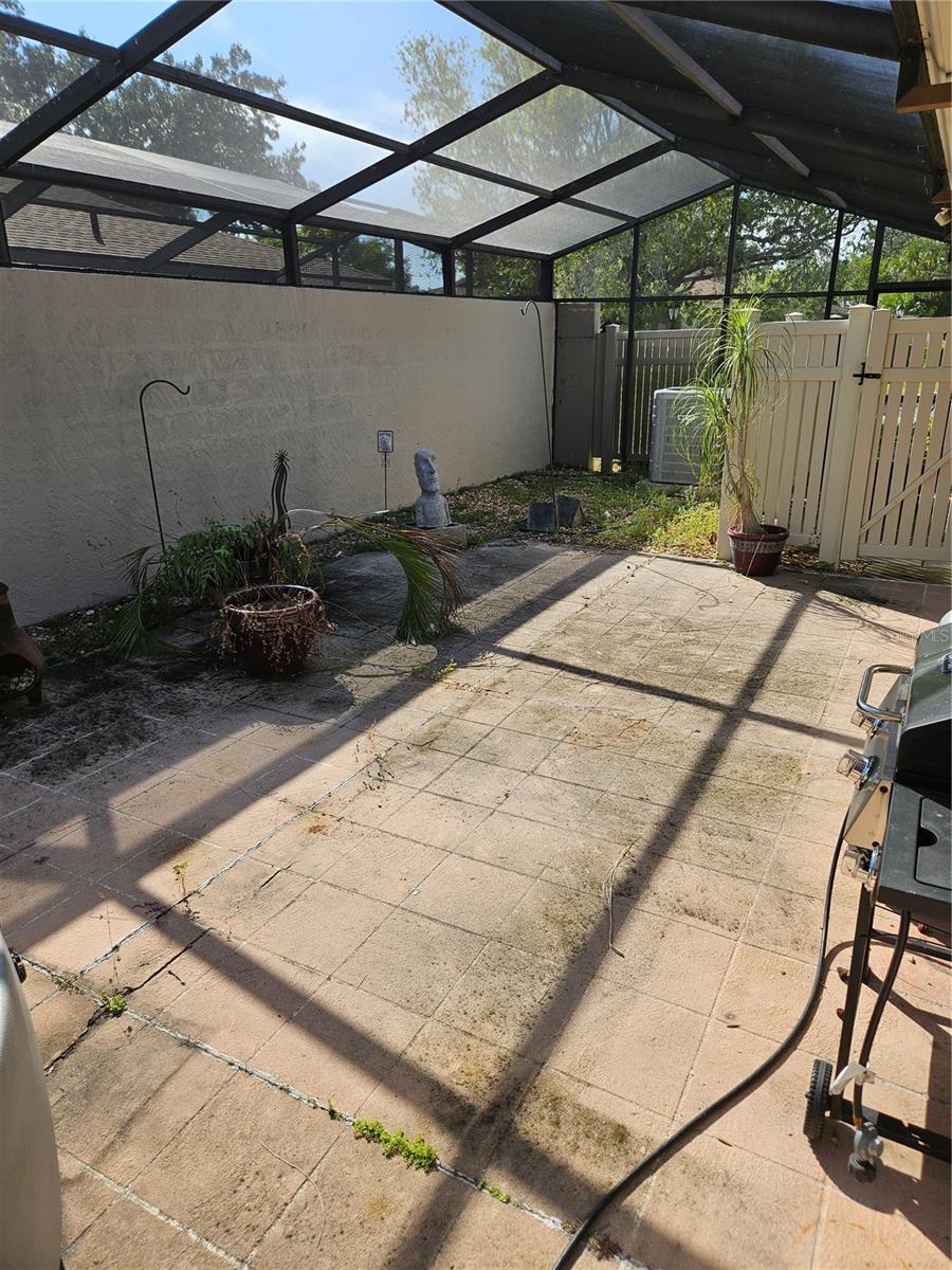 COURTYARD VILLAS - Residential