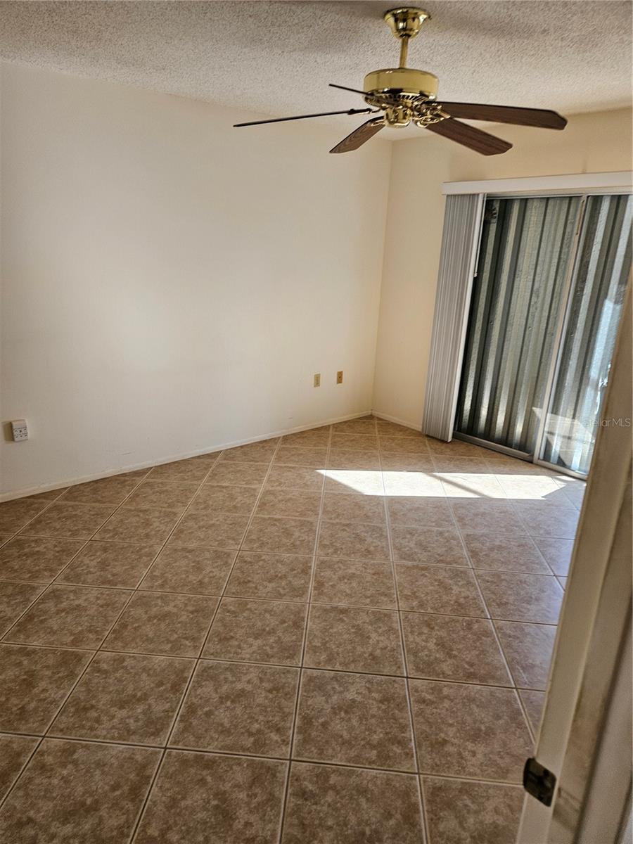 COURTYARD VILLAS - Residential