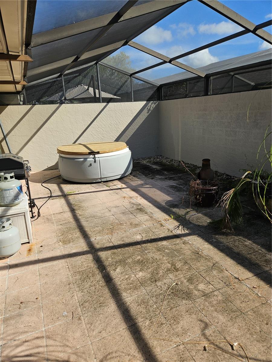 COURTYARD VILLAS - Residential