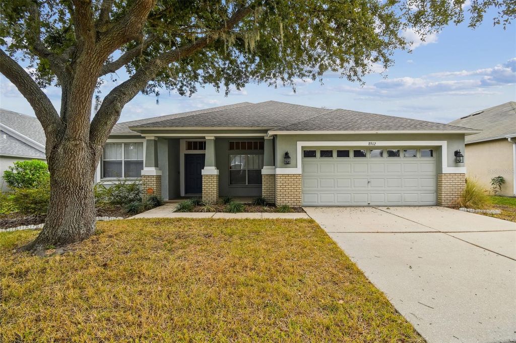 Photo of 8912 Aberdeen Creek Circle, Riverview, FL 33569 (MLS # R4910335)