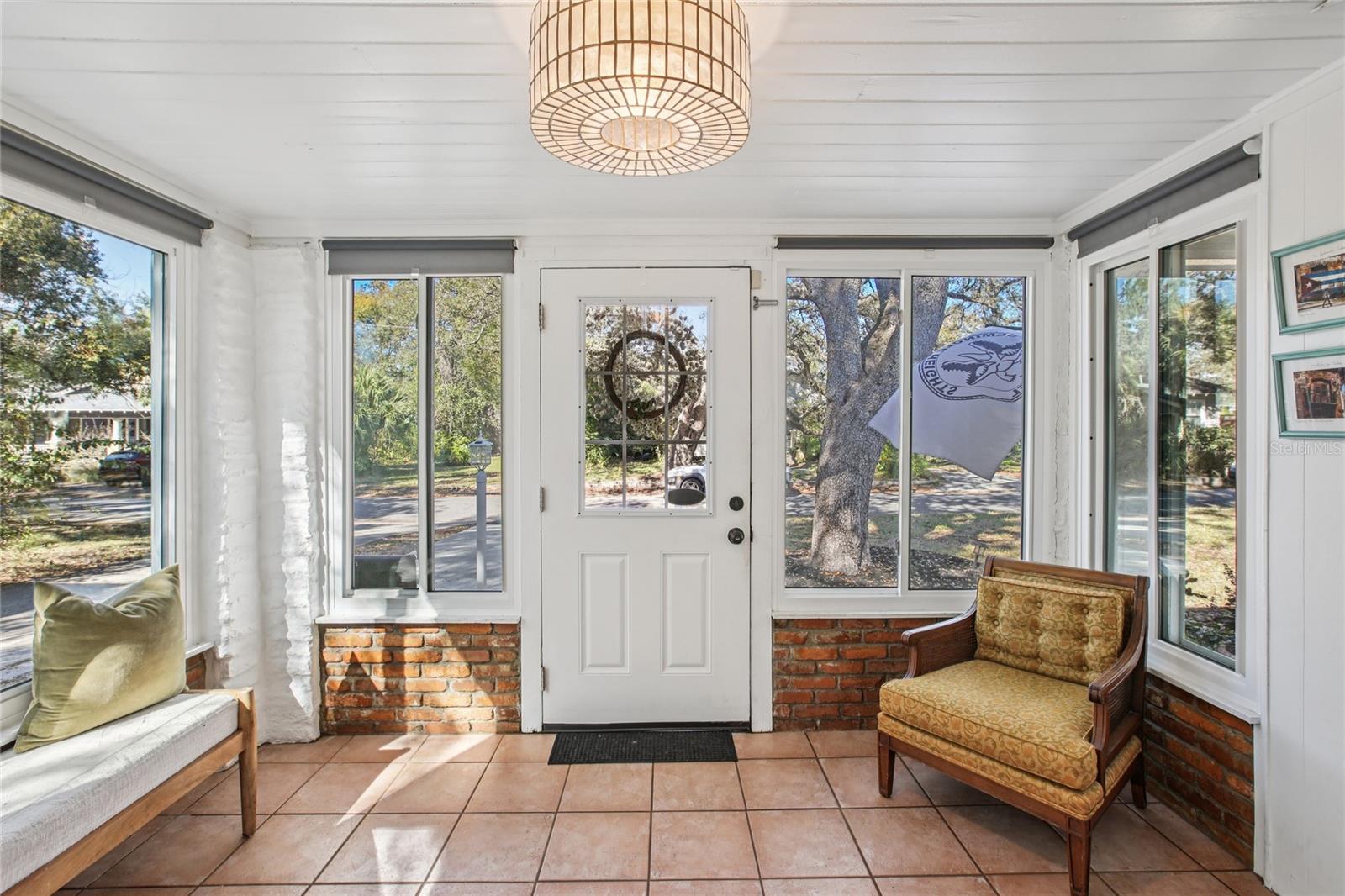 204 W POWHATAN AVENUE