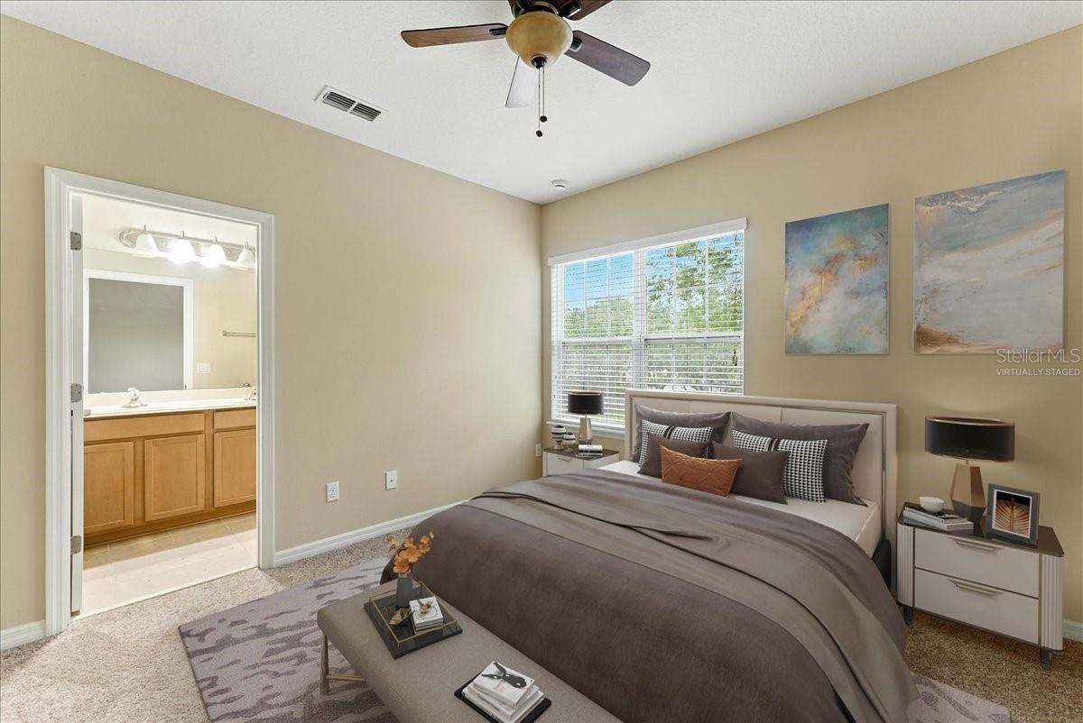 LAKESIDE VILLAS - Residential