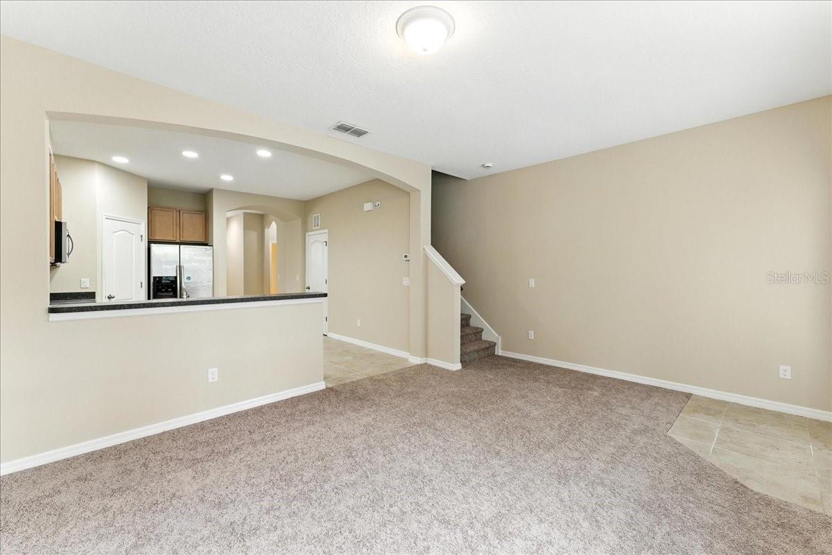 LAKESIDE VILLAS - Residential