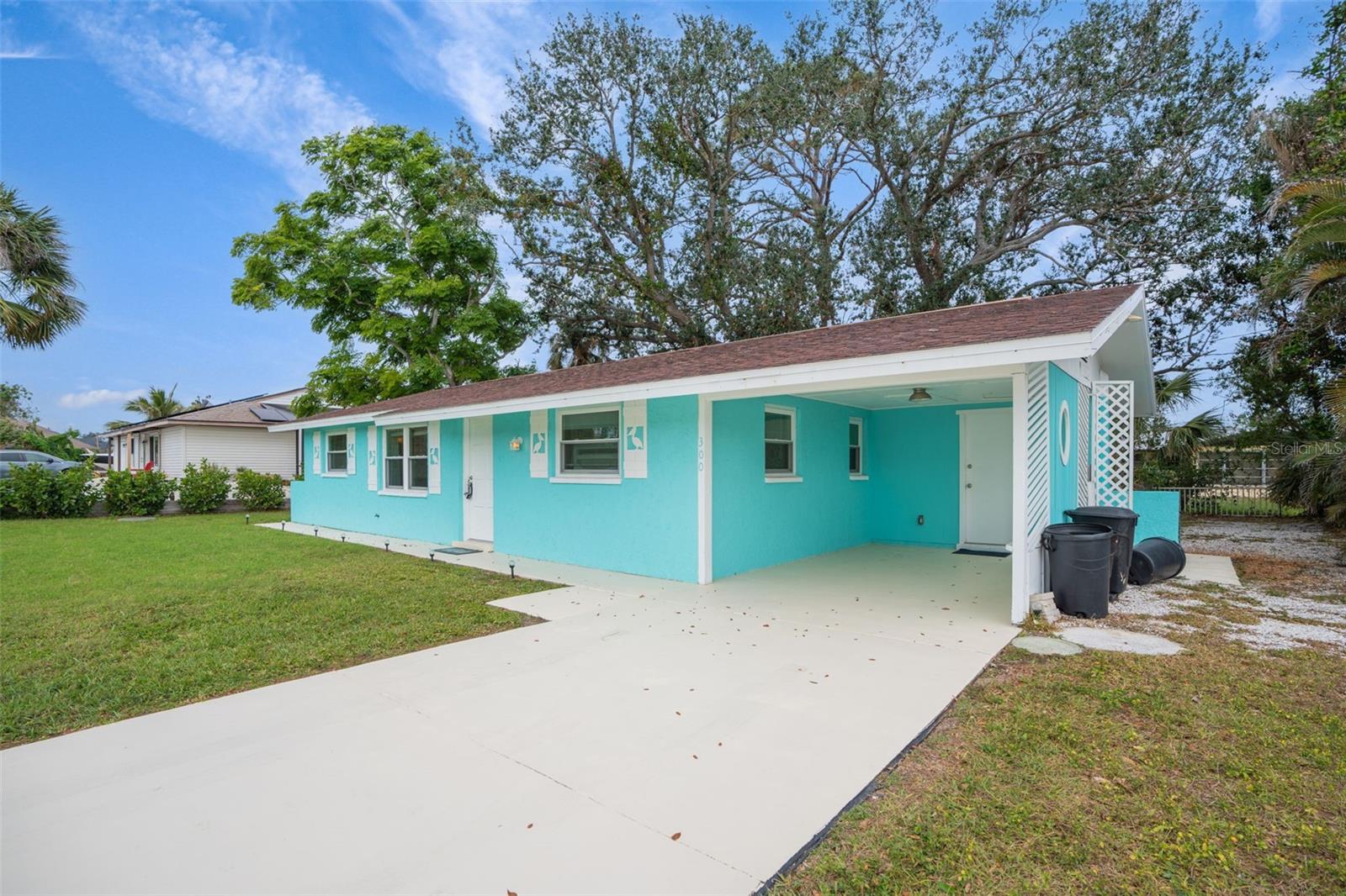 SOUTH VENICE - Residential