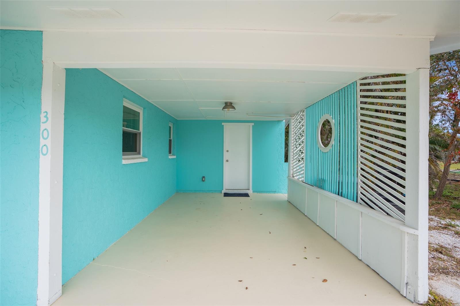 SOUTH VENICE - Residential