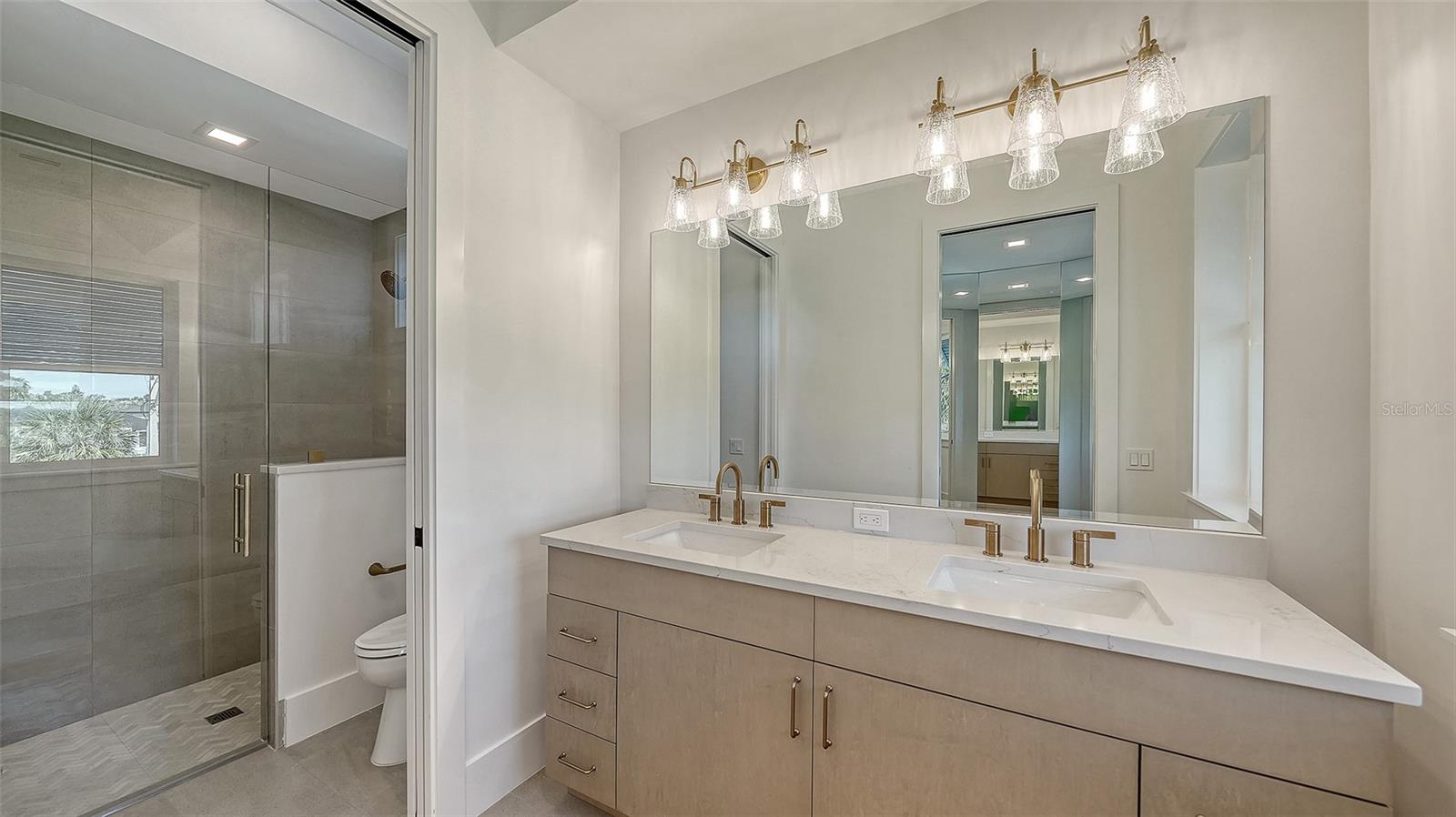 SIESTAS BAYSIDE WATERSIDE EAST - Residential