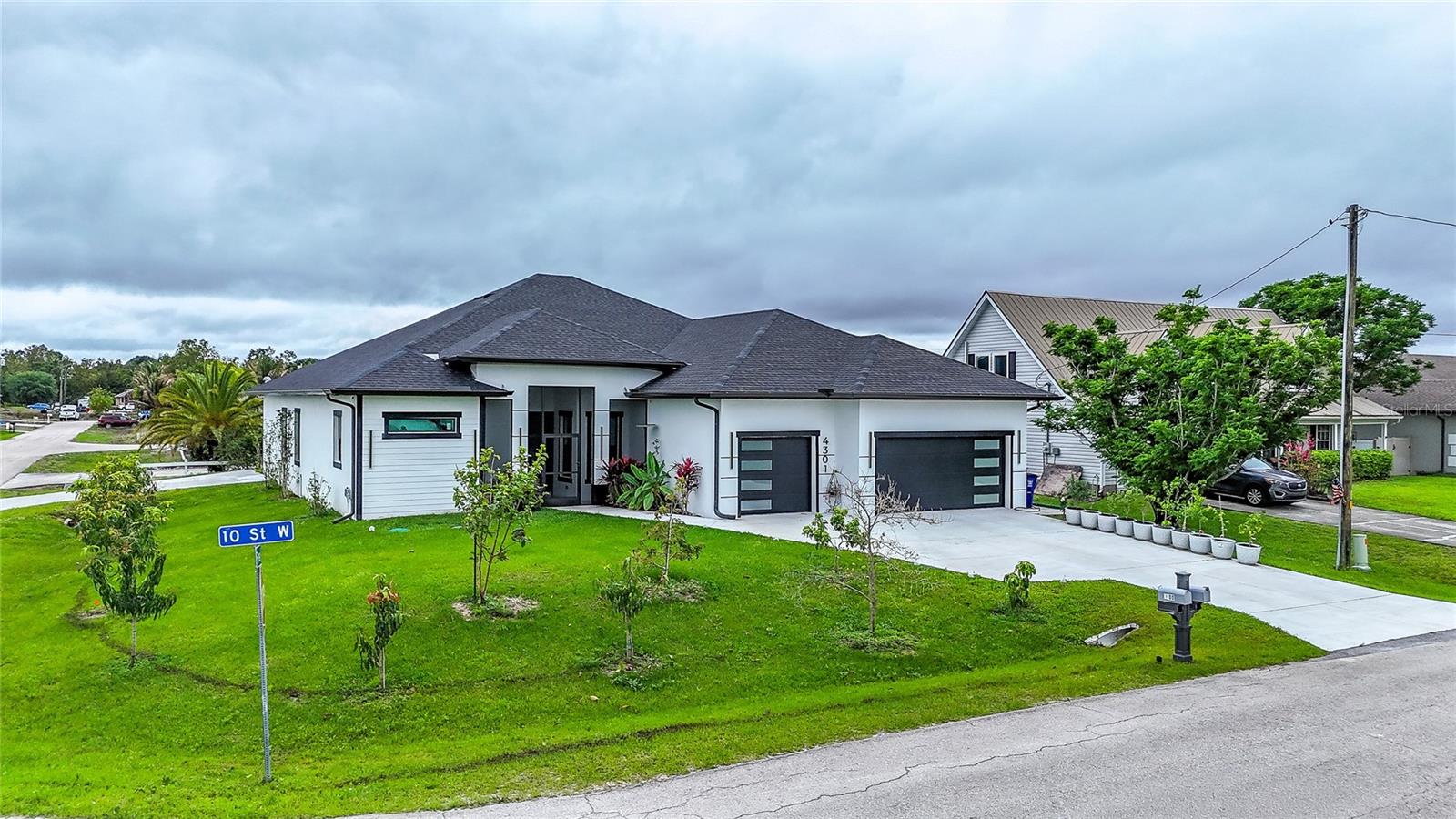LEHIGH ACRES - Residential