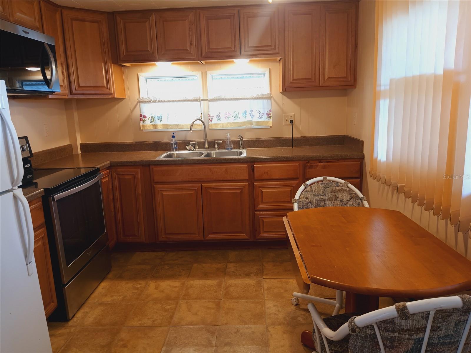 TRI-PAR ESTATES - Residential