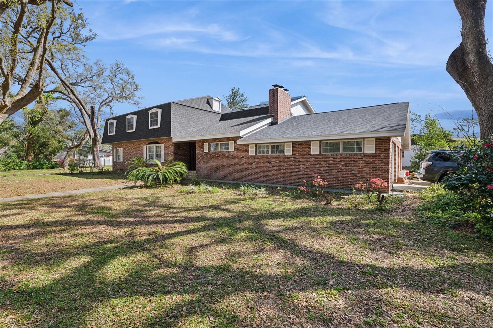 322 SUNNYSIDE ROAD