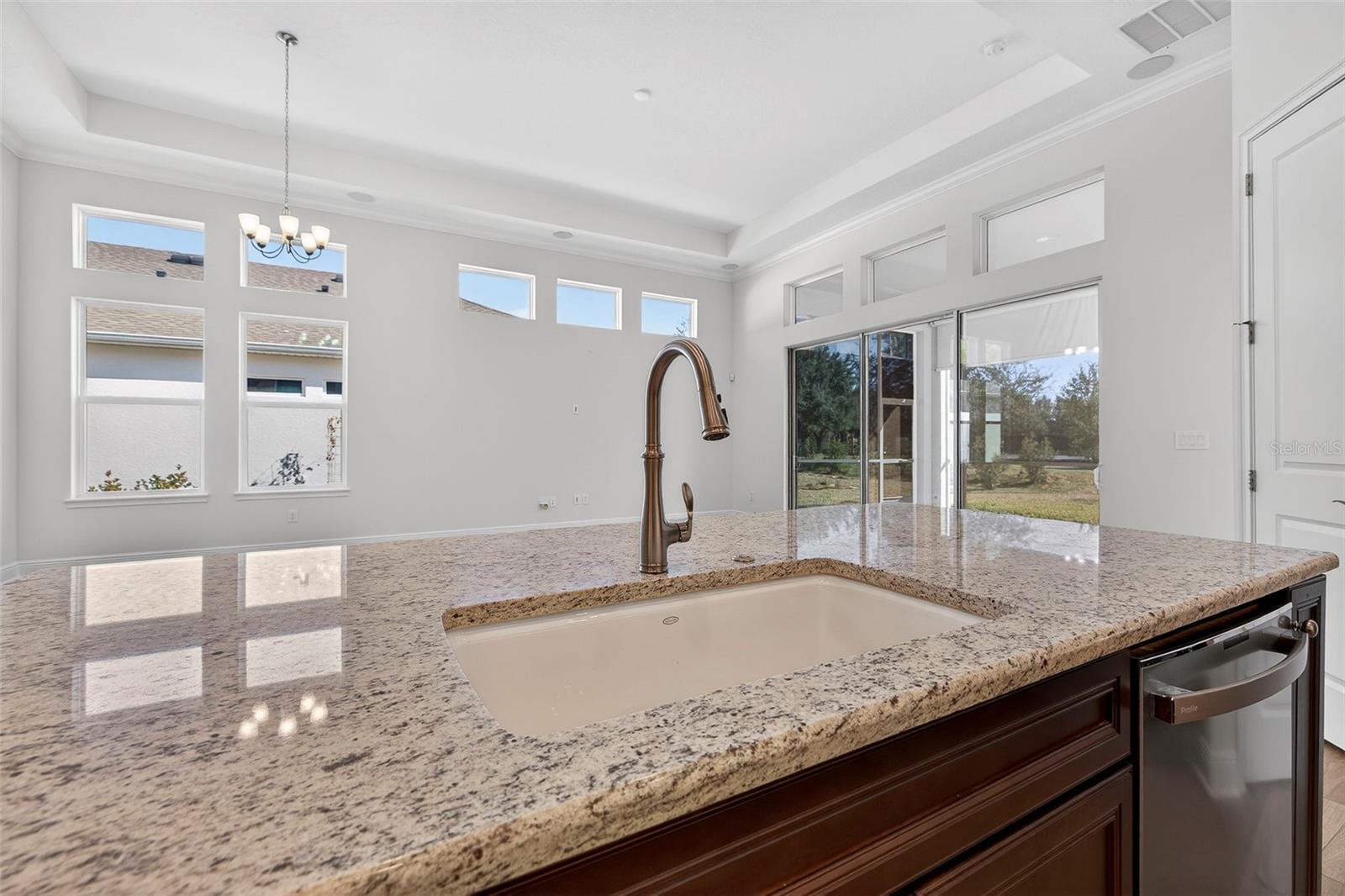 LAKE JOVITA GOLF & COUNTRY CLU - Residential