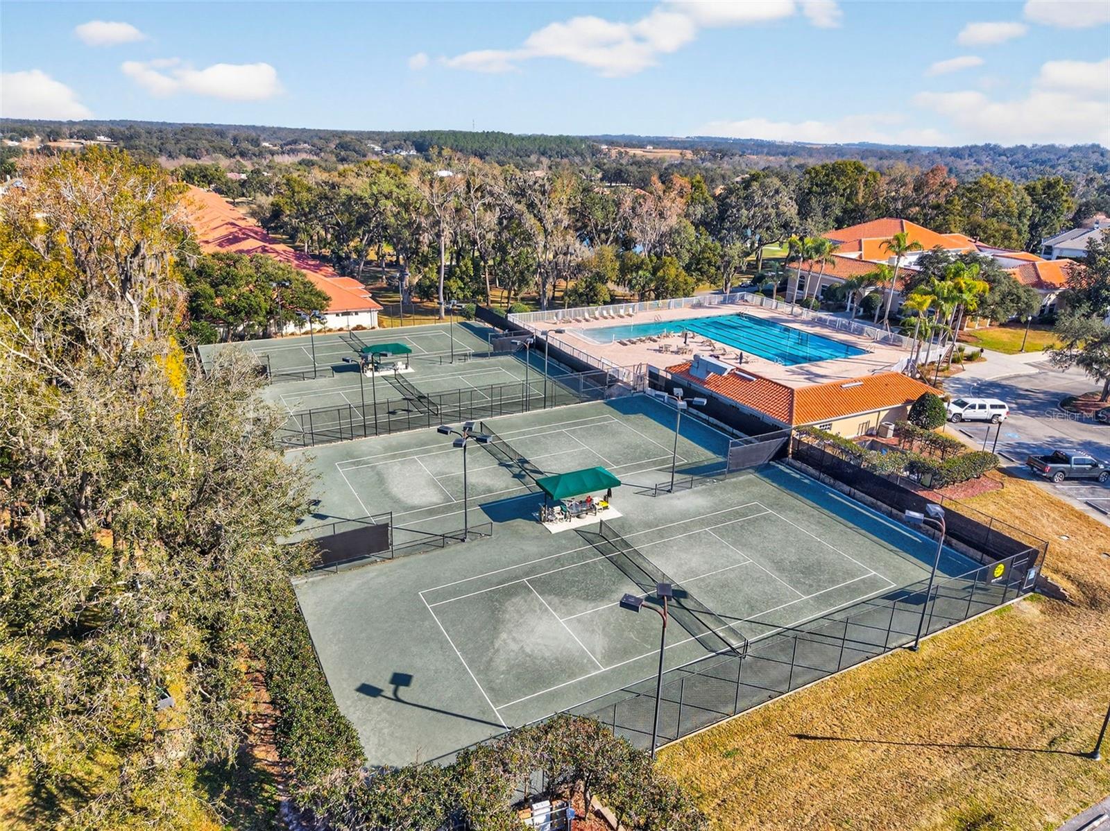 LAKE JOVITA GOLF & COUNTRY CLU - Residential