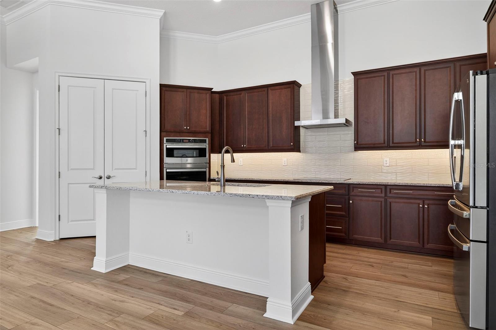 LAKE JOVITA GOLF & COUNTRY CLU - Residential