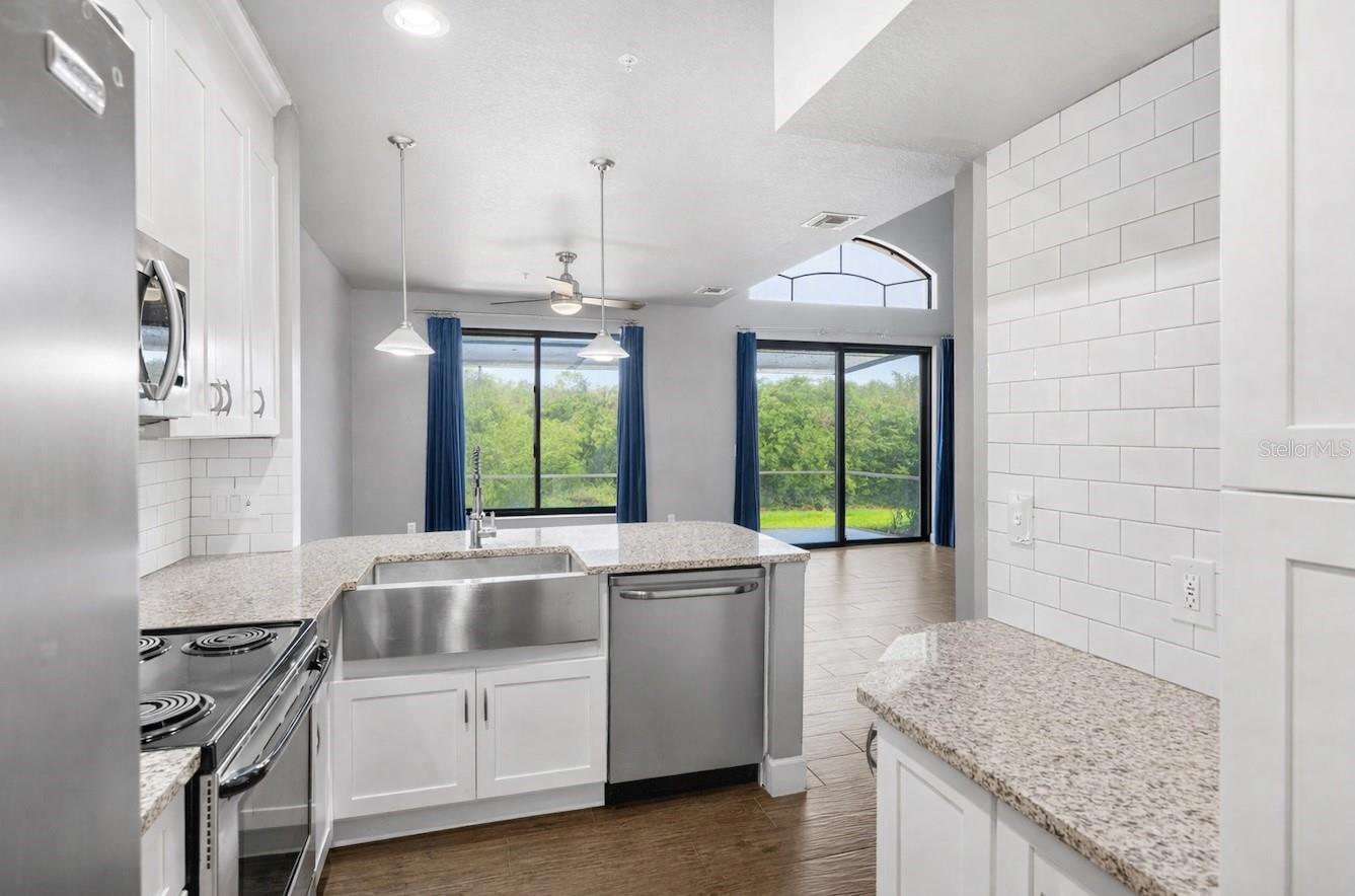 VILLAS LAKE DESTINY - Residential