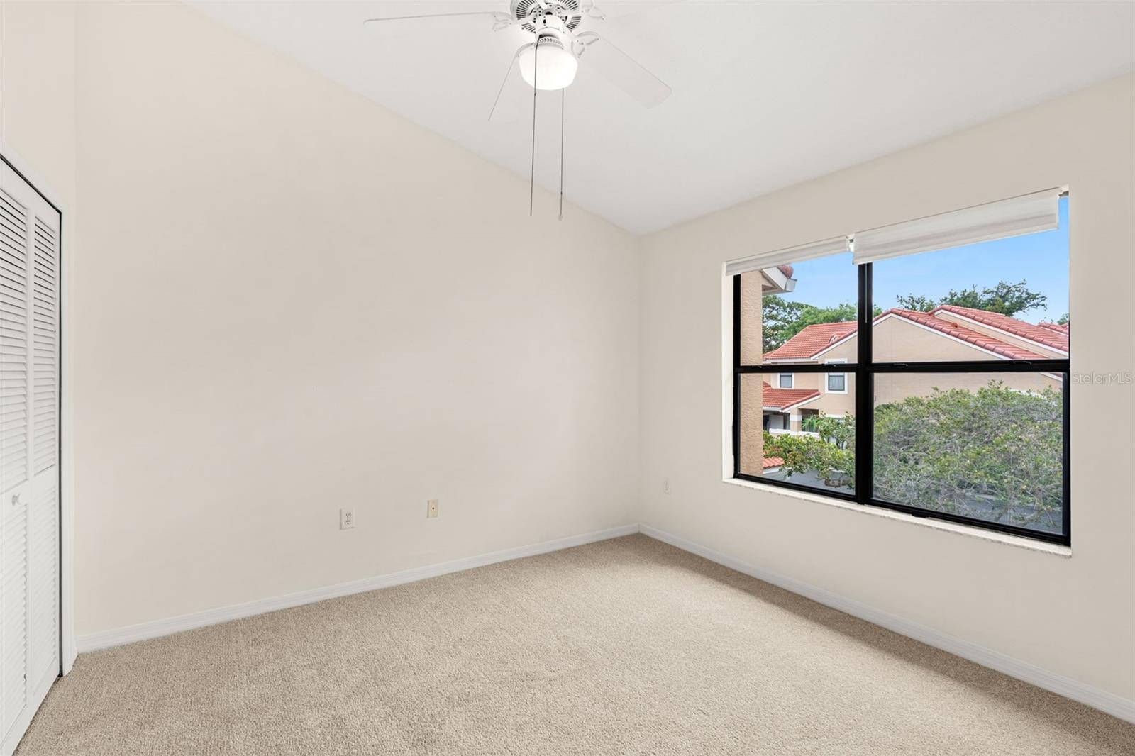 VILLAS LAKE DESTINY - Residential