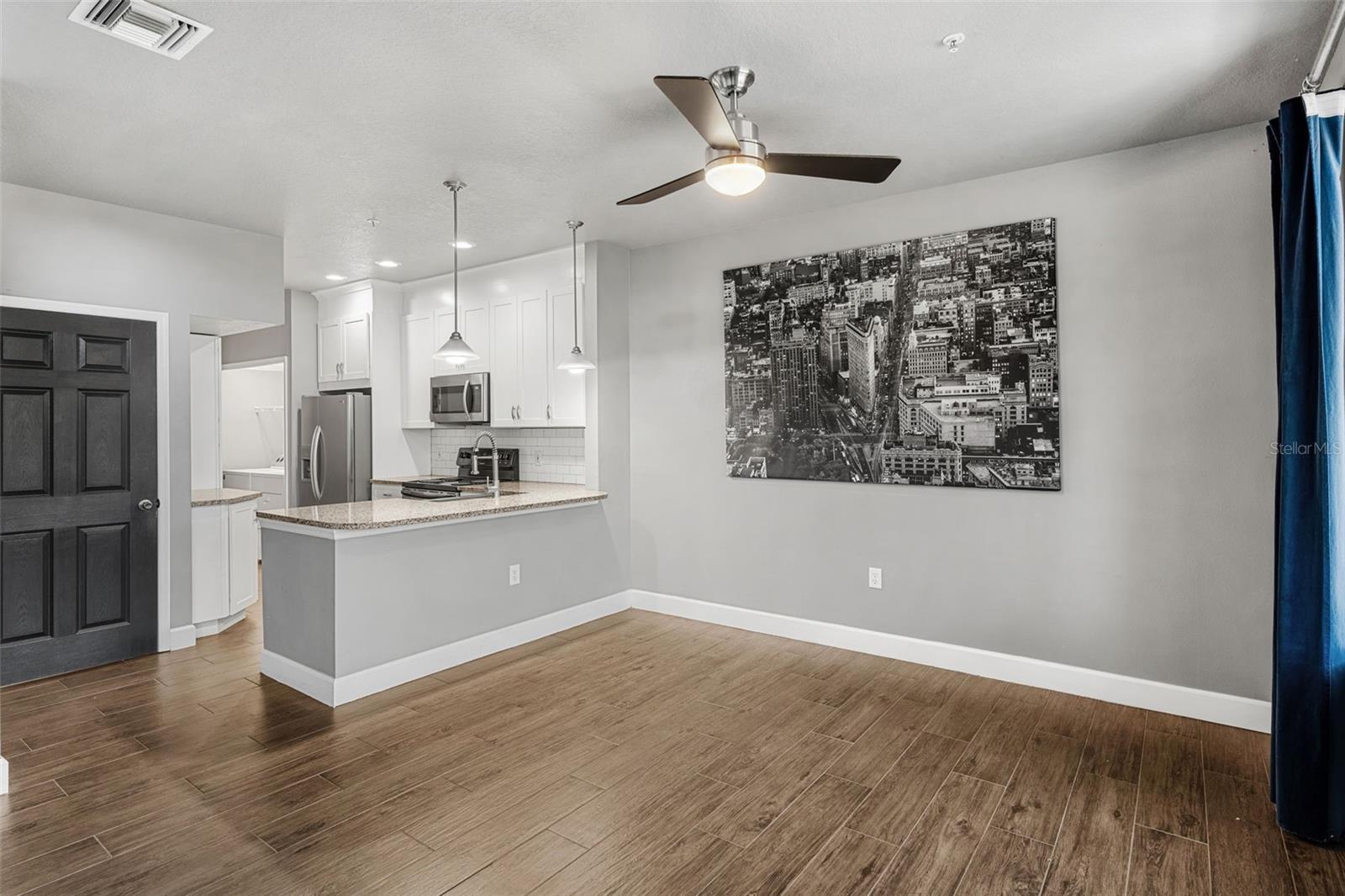 VILLAS LAKE DESTINY - Residential