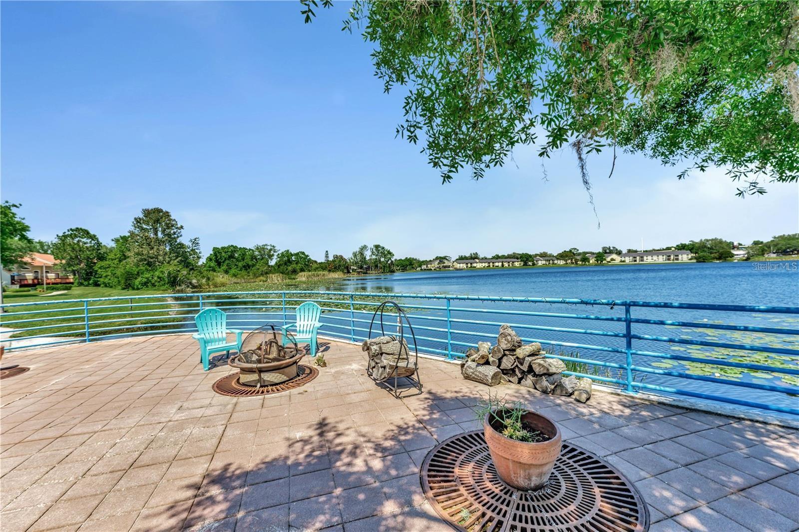 VILLAS LAKE DESTINY - Residential