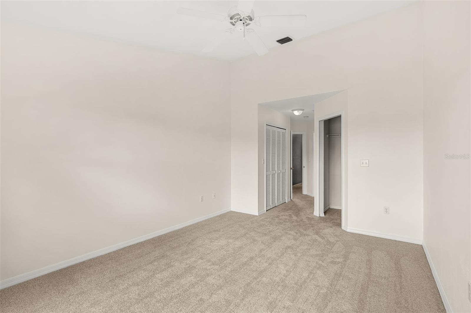 VILLAS LAKE DESTINY - Residential