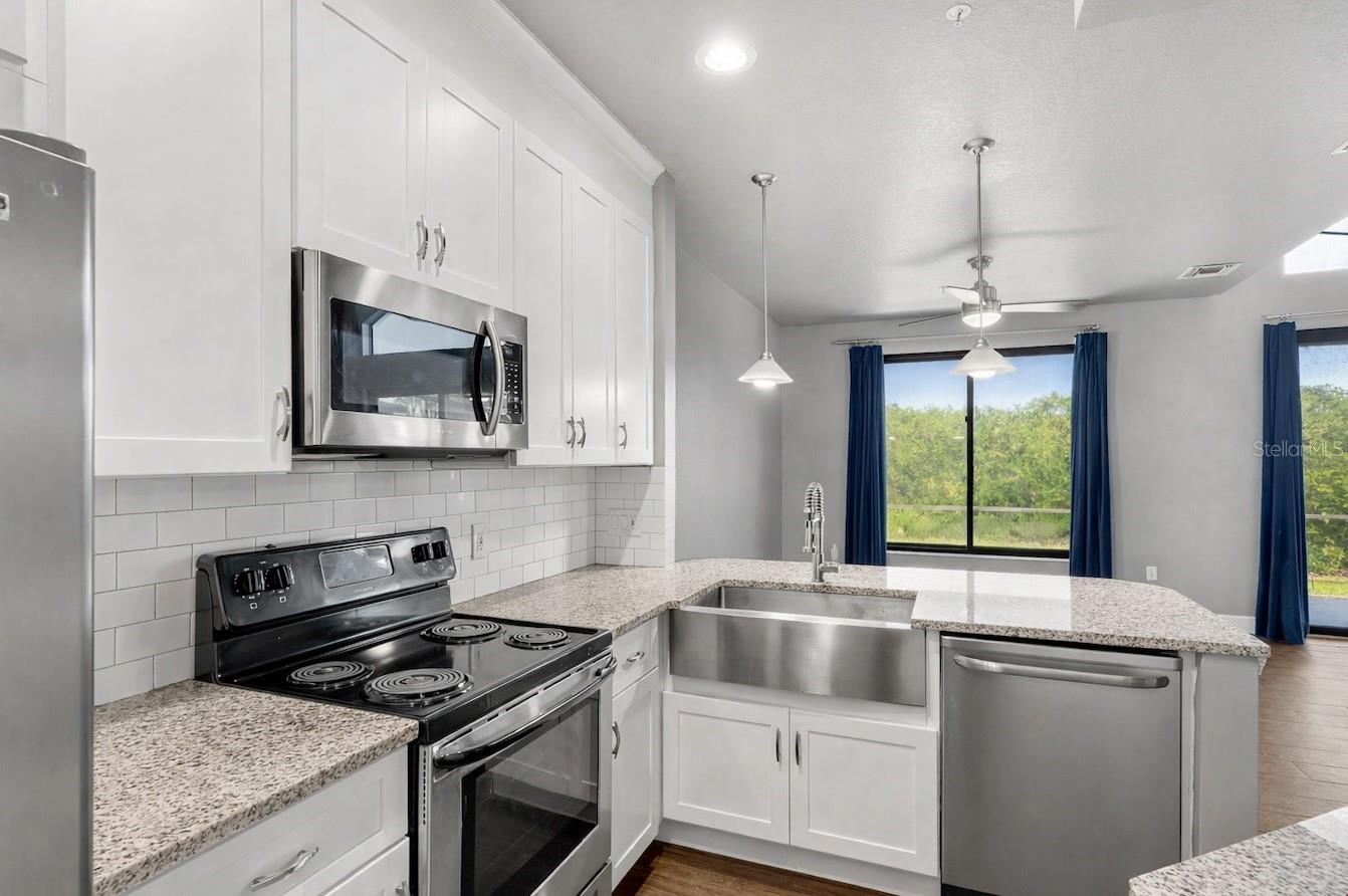 1010 WINDERLEY PLACE 127